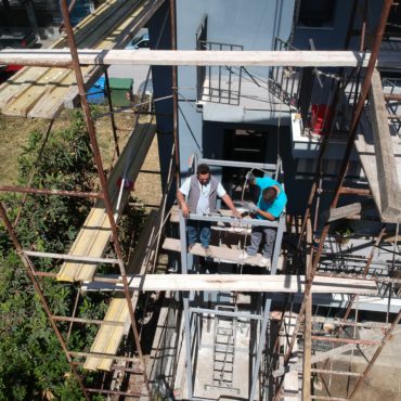 (VIDEO): Εξωτερικός Ανελκυστήρας υπο κατασκευή στην περιοχή Προφήτης Ηλίας- Νομού Λαρίσης
